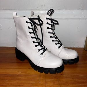MIA White lace up Combat Boots (zipper on the side) size 9 womens
